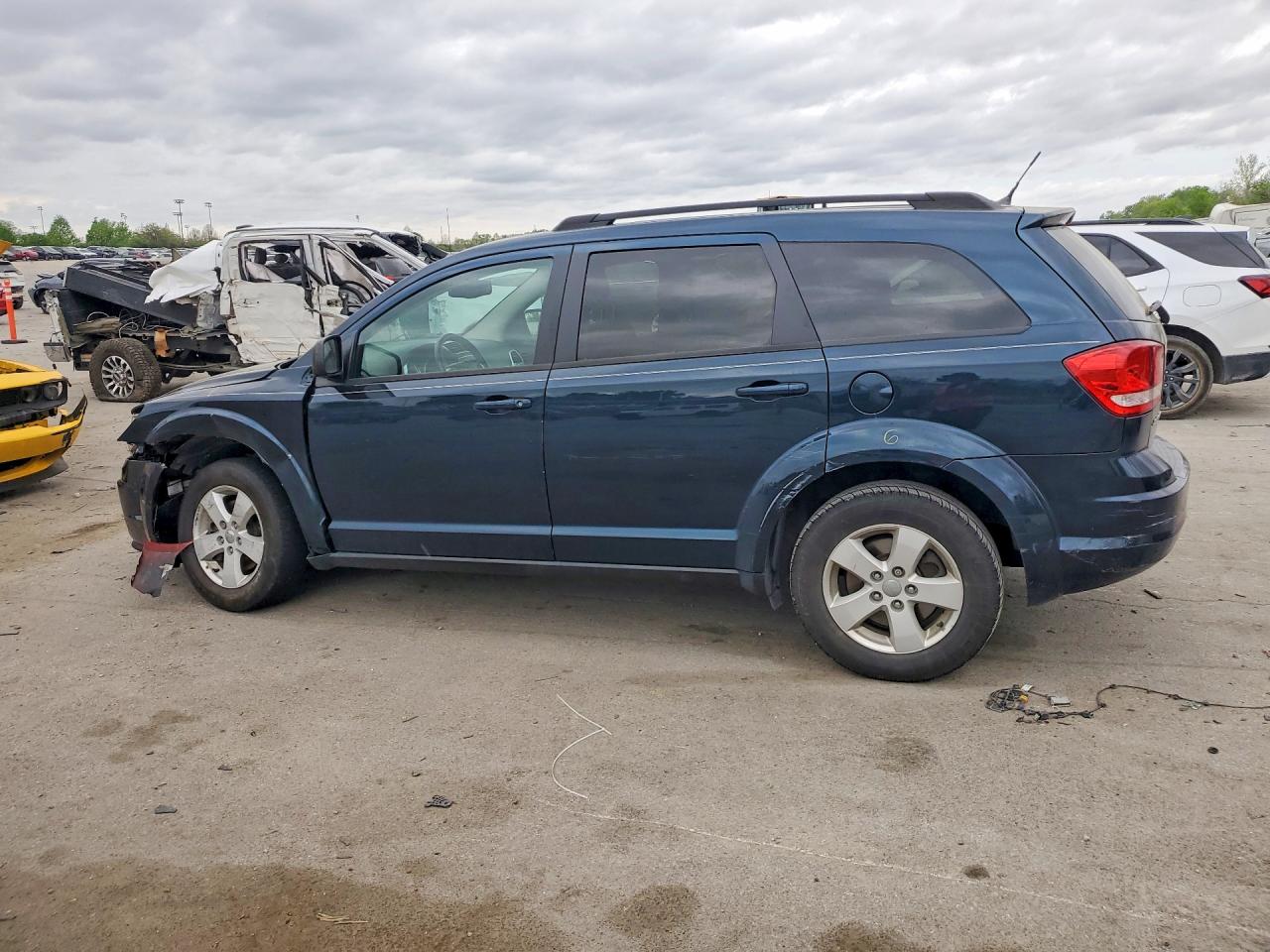 2013 DODGE JOURNEY SE photo 3