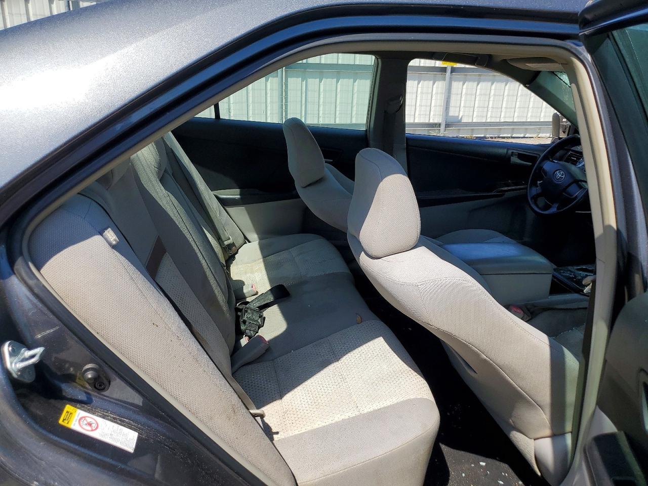 2012 TOYOTA CAMRY L photo 19