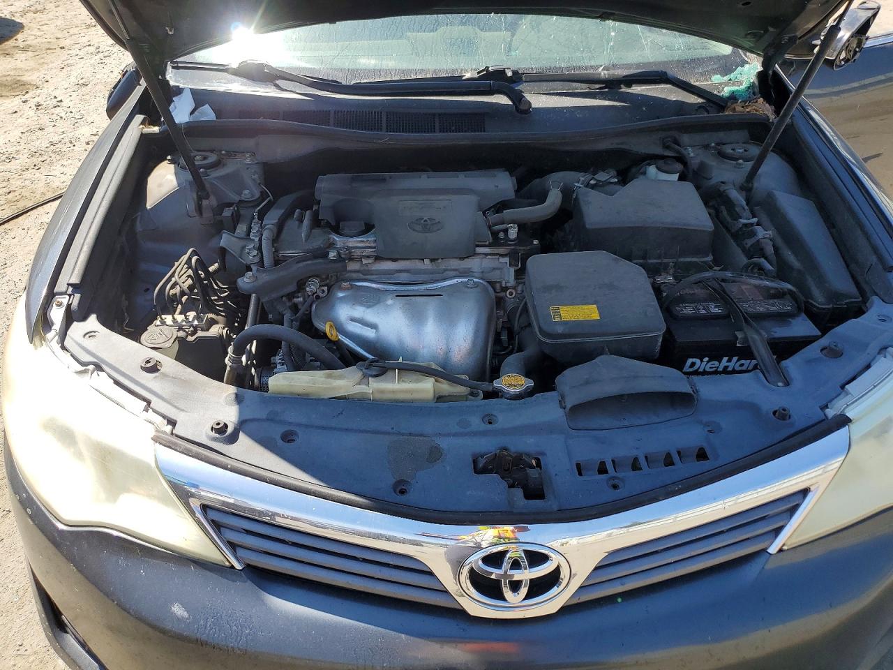 2012 TOYOTA CAMRY L photo 21