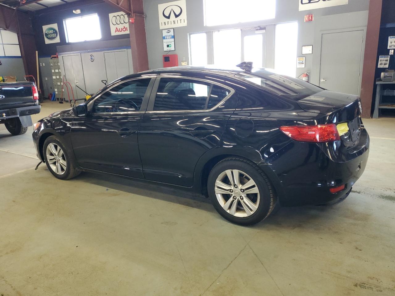2013 ACURA ILX 20 photo 2