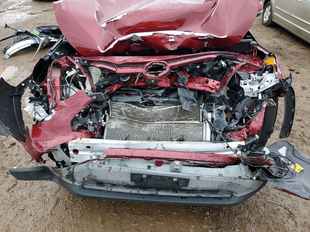 2021 TOYOTA RAV4 LE photo 21