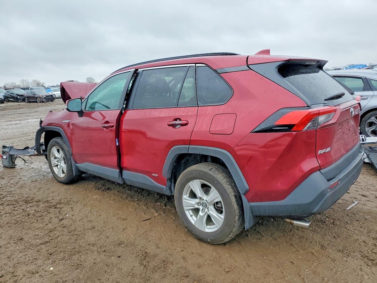 2021 TOYOTA RAV4 LE photo 3