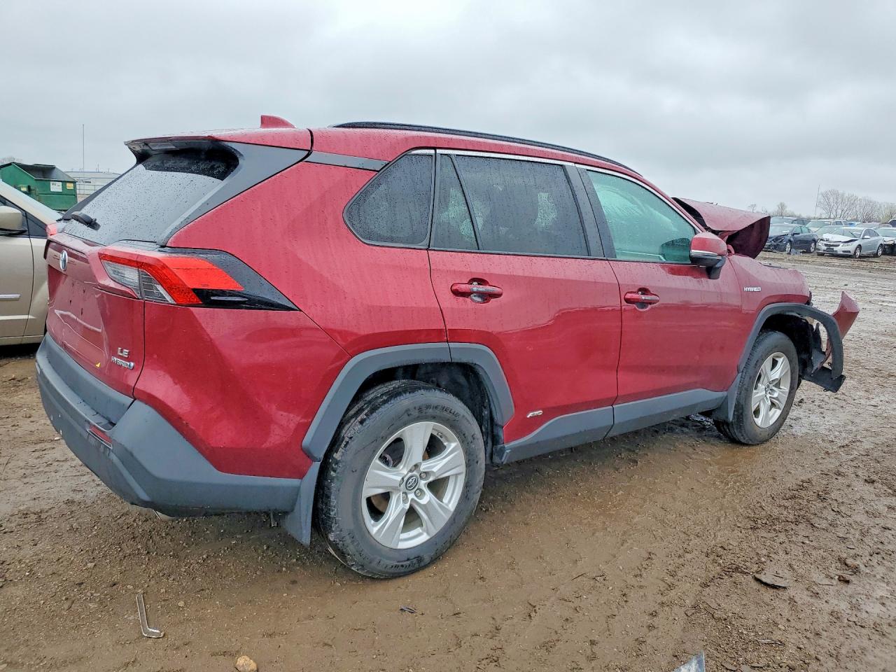 2021 TOYOTA RAV4 LE photo 5