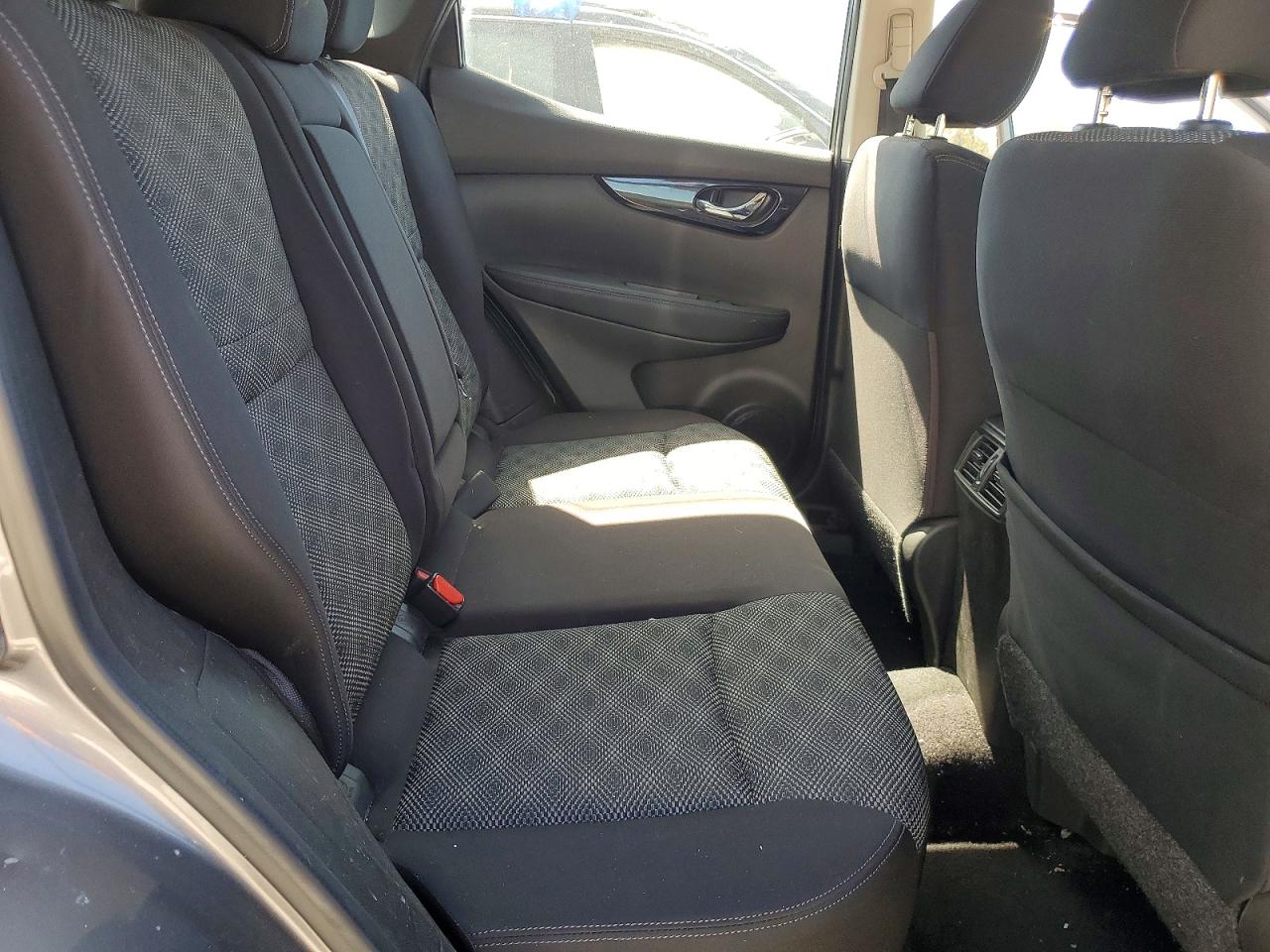 2019 NISSAN ROGUE SPORT SV photo 21