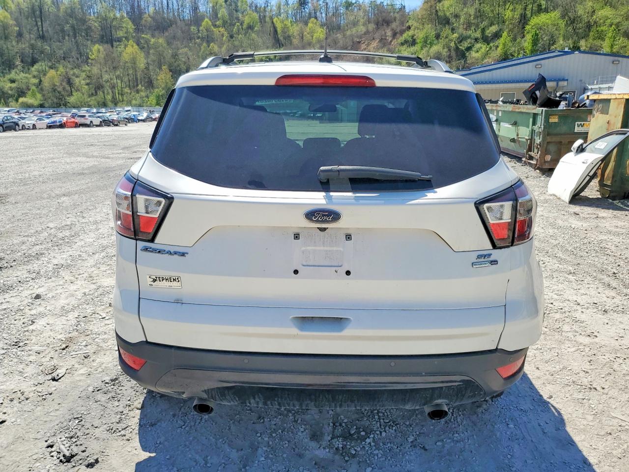 2017 FORD ESCAPE SE photo 16