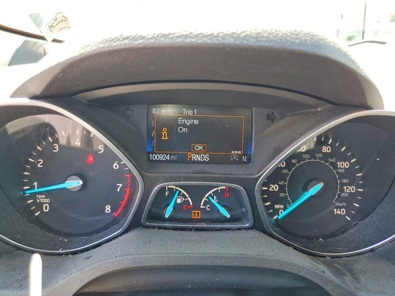 2017 FORD ESCAPE SE photo 25