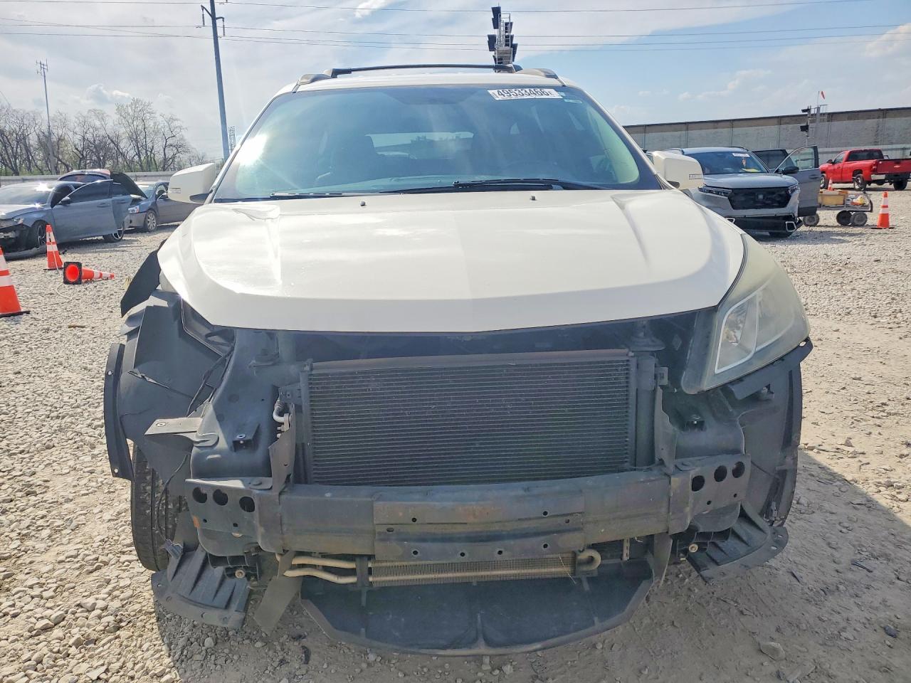 2014 CHEVROLET TRAVERSE LT photo 5
