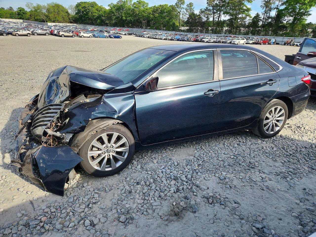 2016 TOYOTA CAMRY