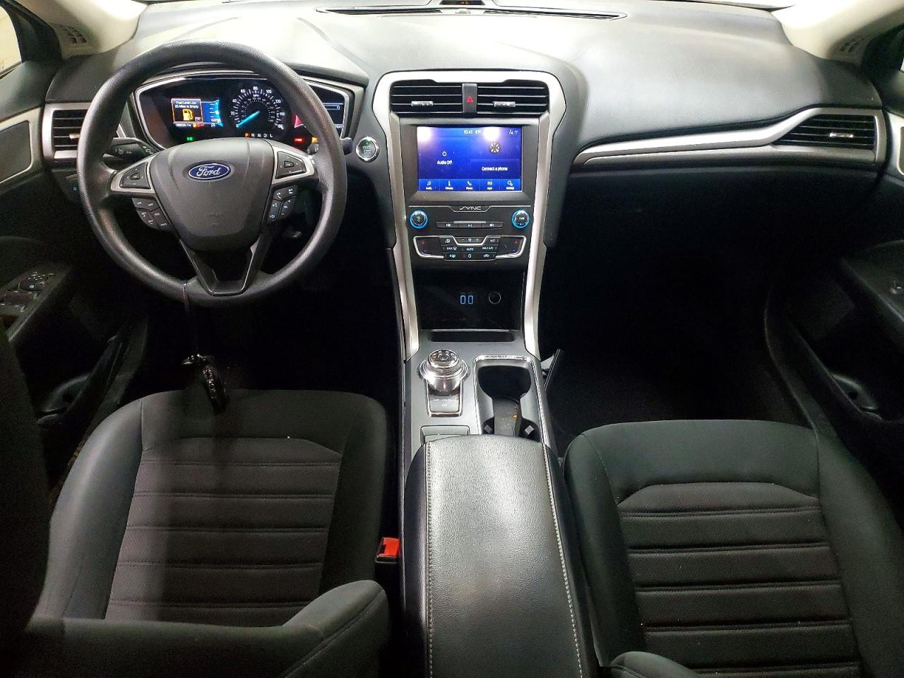 2020 FORD FUSION SE photo 8