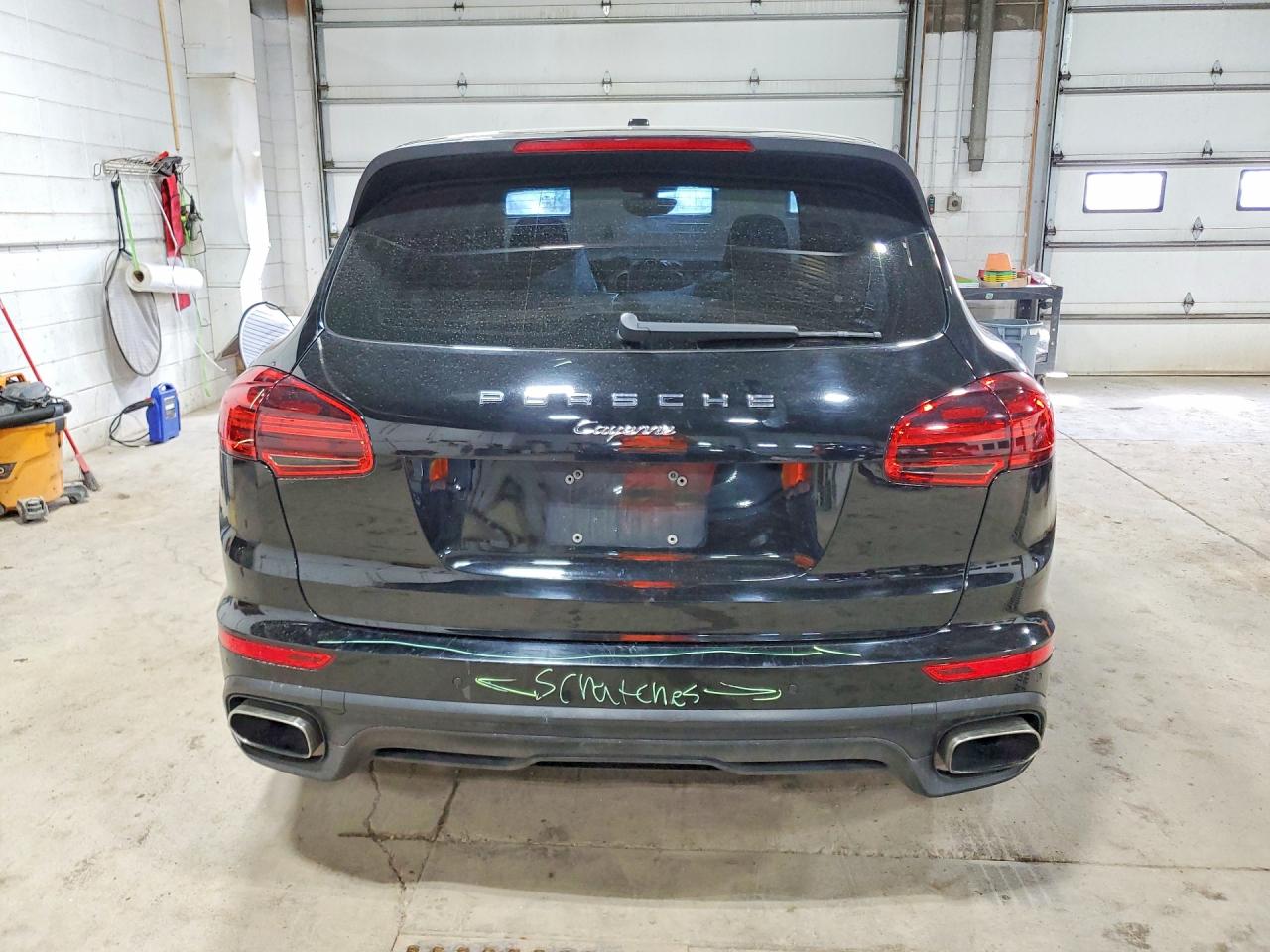 2017 PORSCHE CAYENNE photo 11