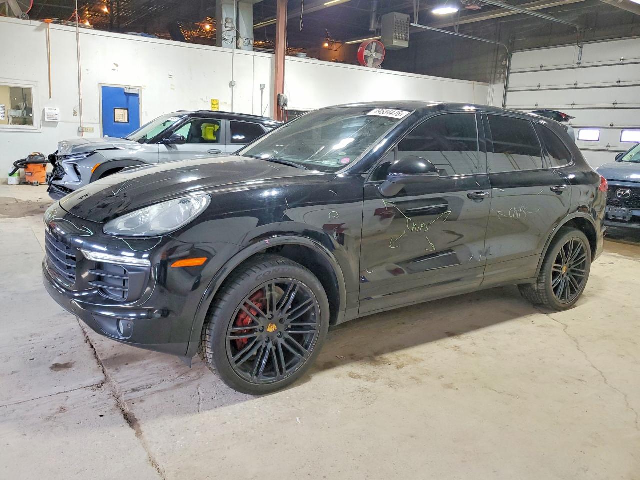 2017 PORSCHE CAYENNE