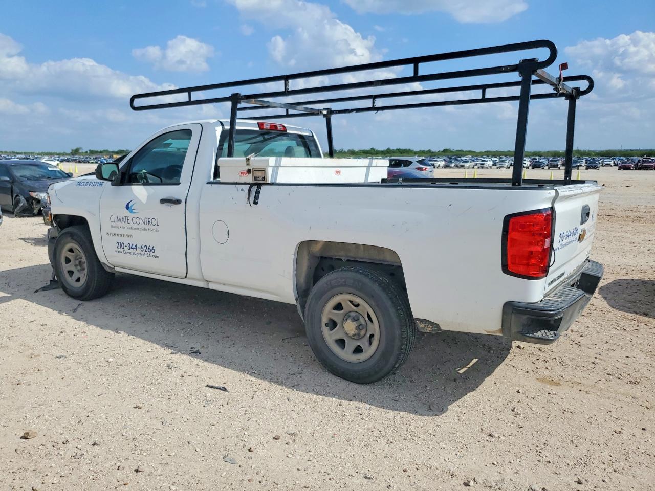 2015 CHEVROLET SILVERADO C1500 photo 4