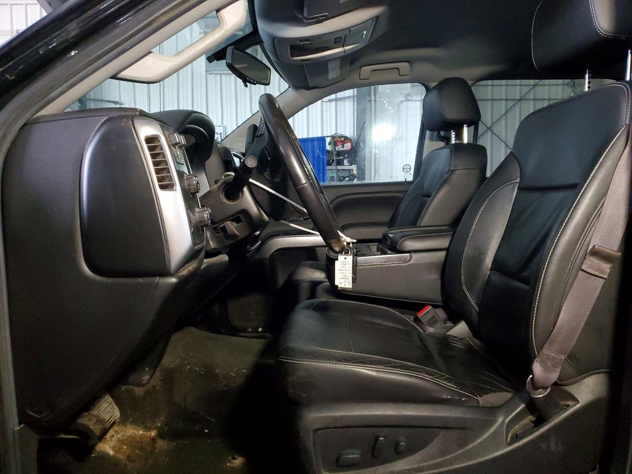 2017 CHEVROLET SILVERADO K1500 LT photo 13