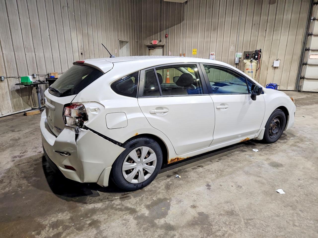 2015 SUBARU IMPREZA photo 3