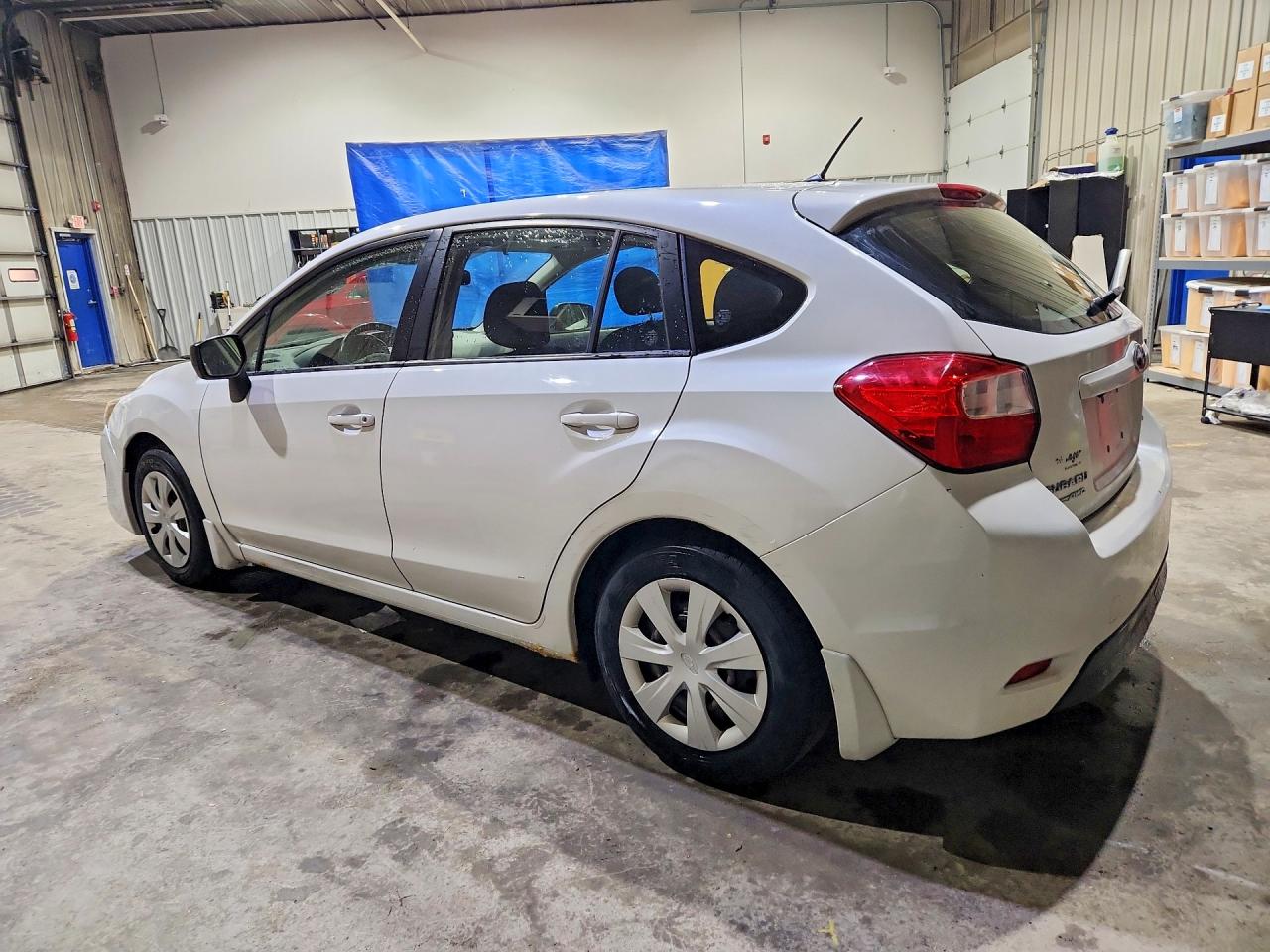 2015 SUBARU IMPREZA photo 2