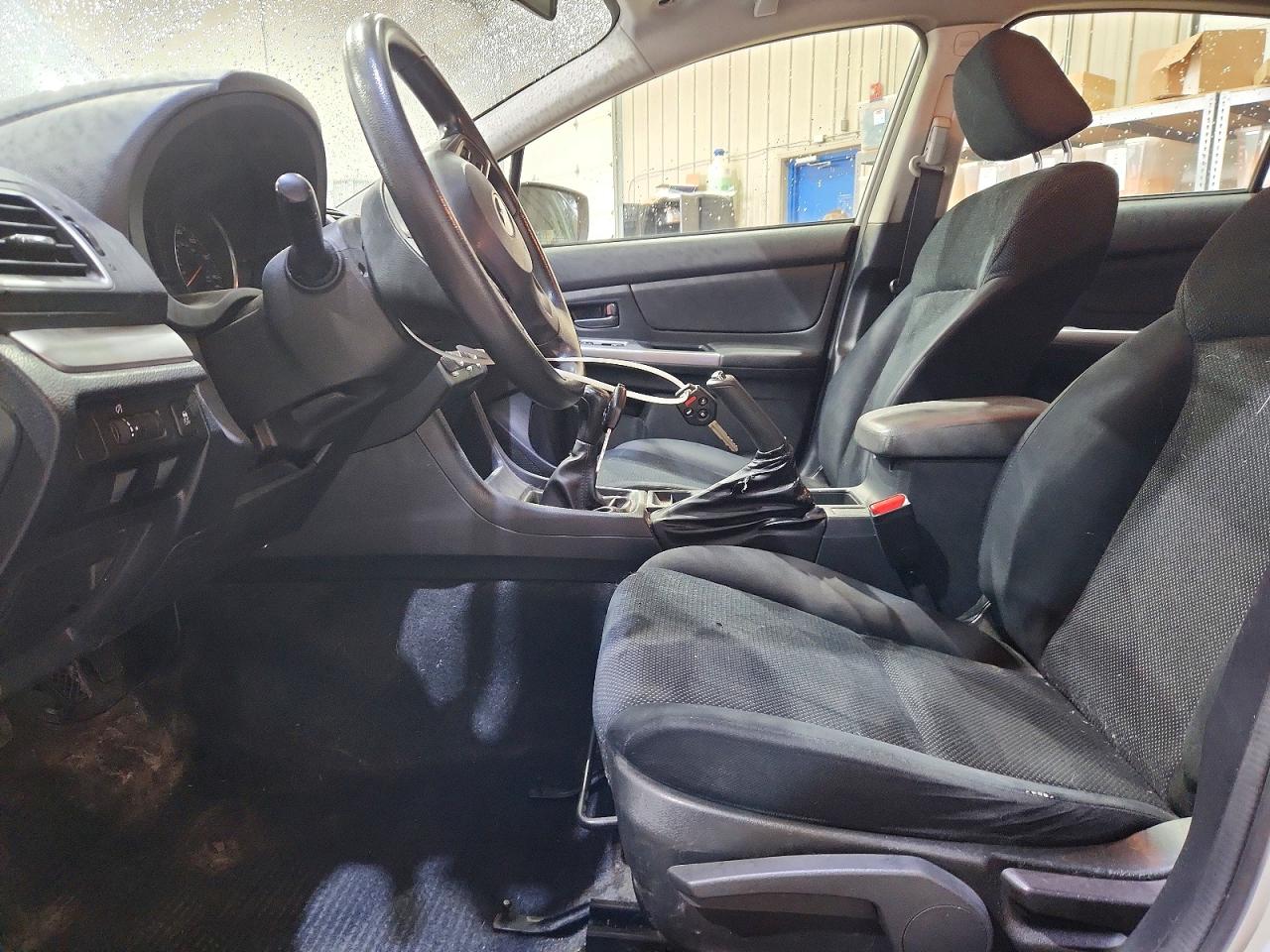 2015 SUBARU IMPREZA photo 7