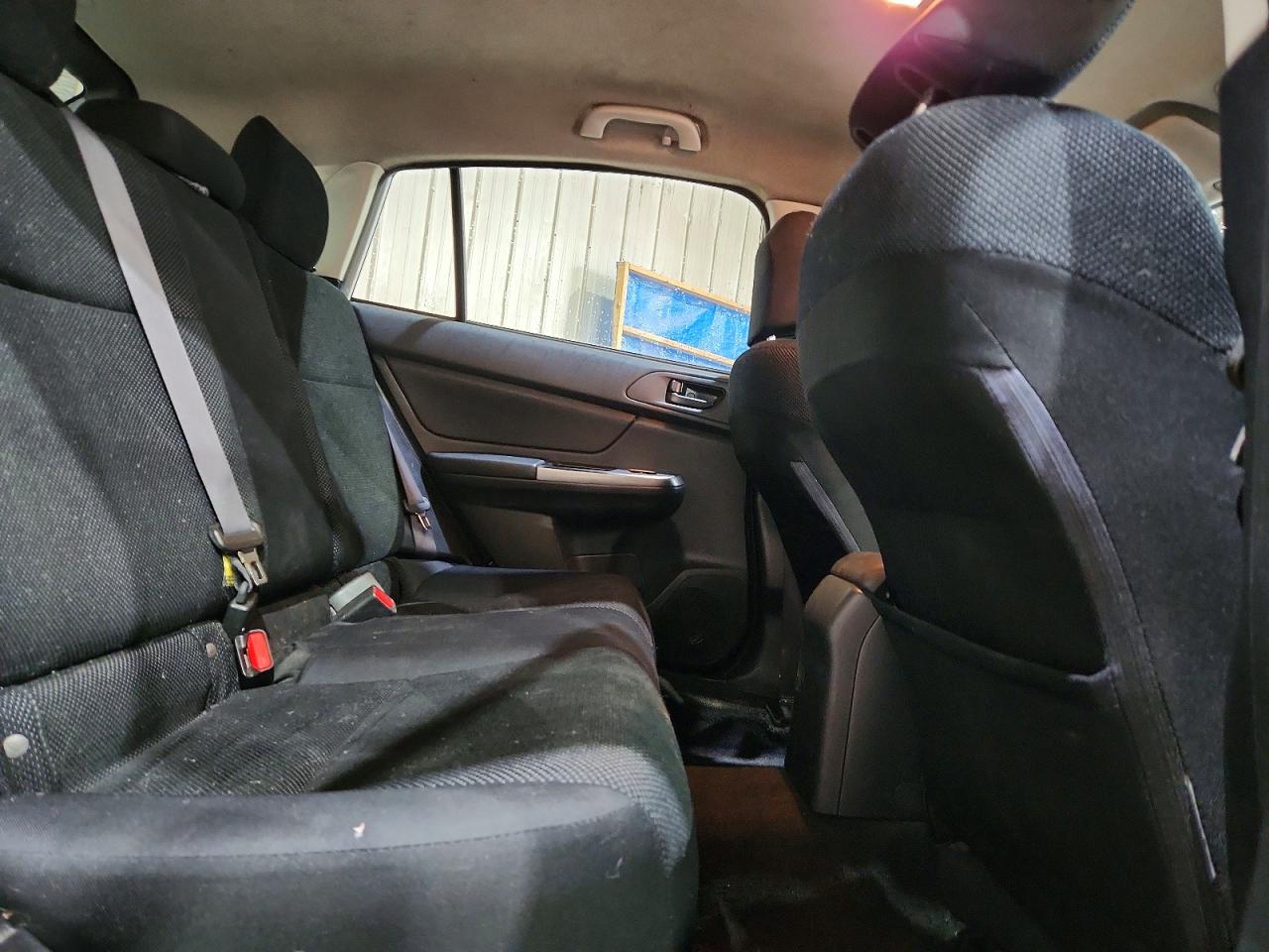 2015 SUBARU IMPREZA photo 10