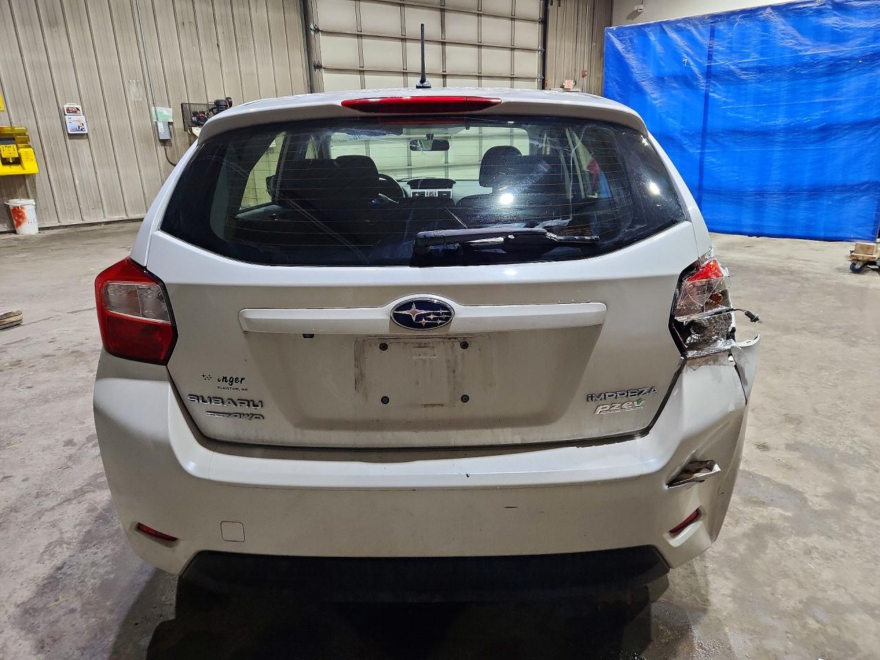 2015 SUBARU IMPREZA photo 6