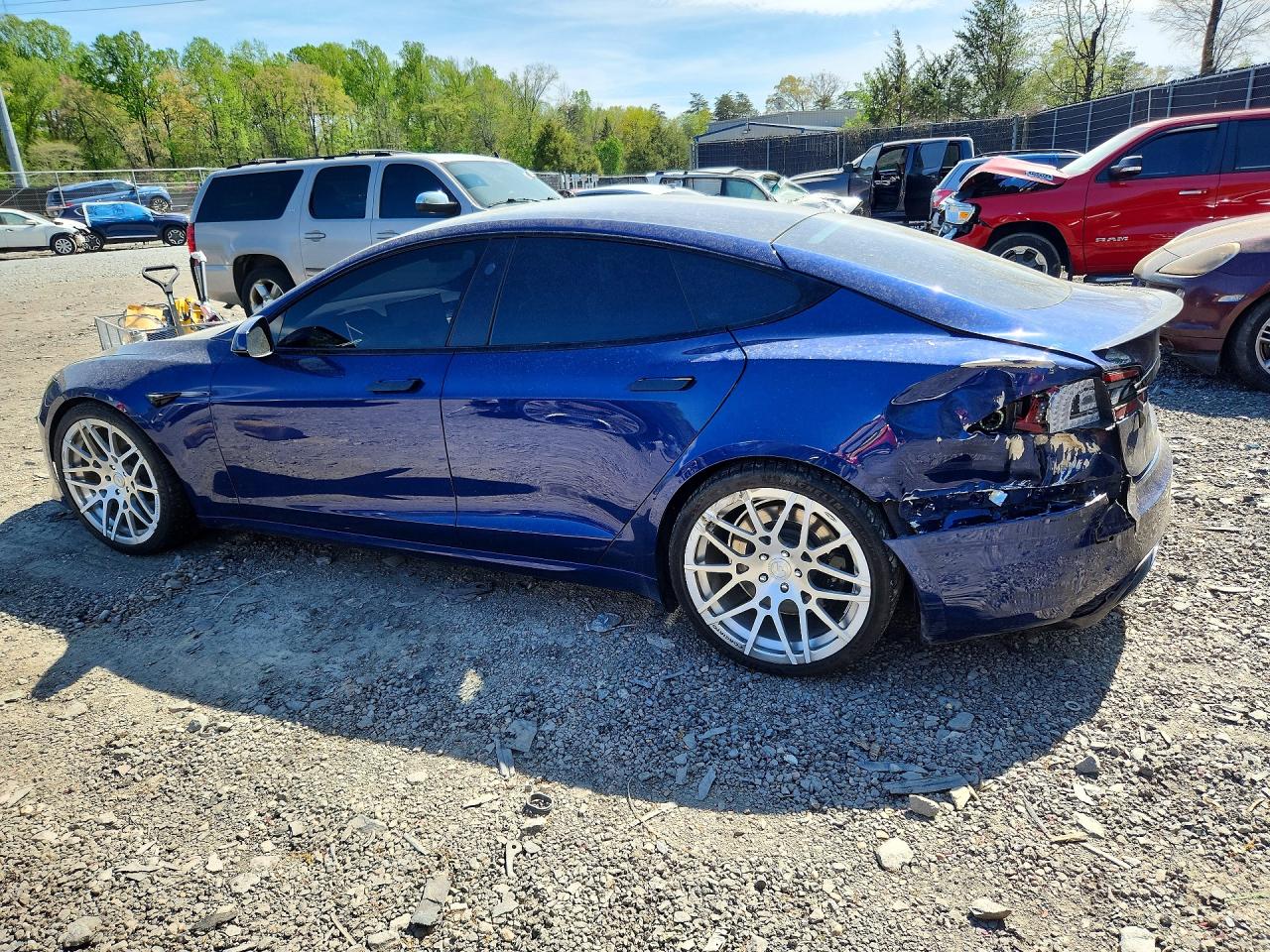 2022 TESLA MODEL S photo 2