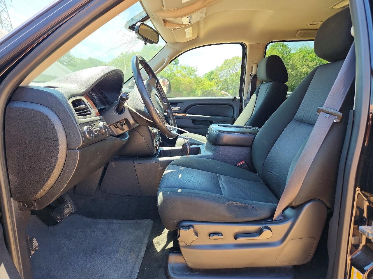 2011 CHEVROLET SUBURBAN K1500 LS photo 19
