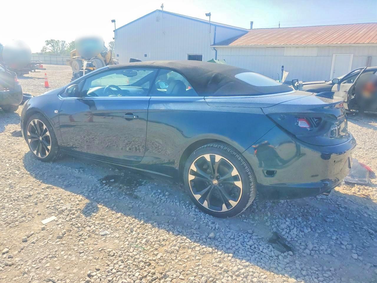 2018 BUICK CASCADA SPORT TOURING photo 2
