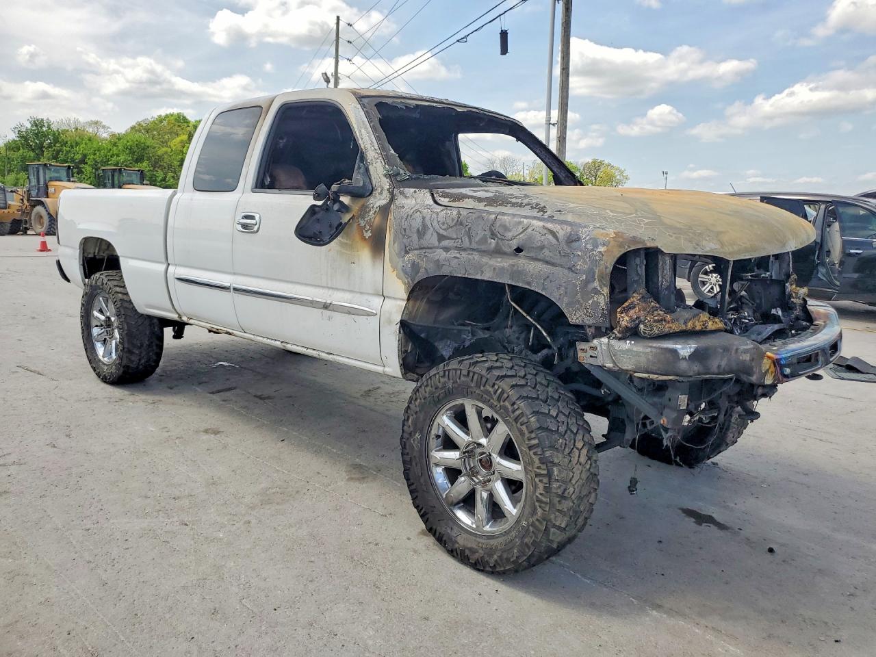2006 GMC NEW SIERRA K1500 photo 10