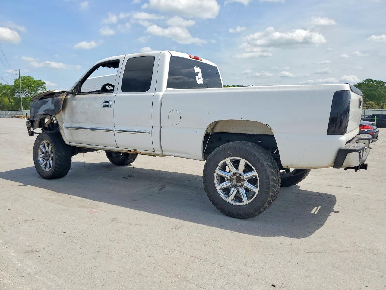 2006 GMC NEW SIERRA K1500 photo 4