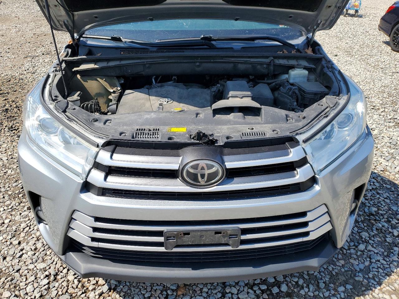 2017 TOYOTA HIGHLANDER LE PLUS photo 12