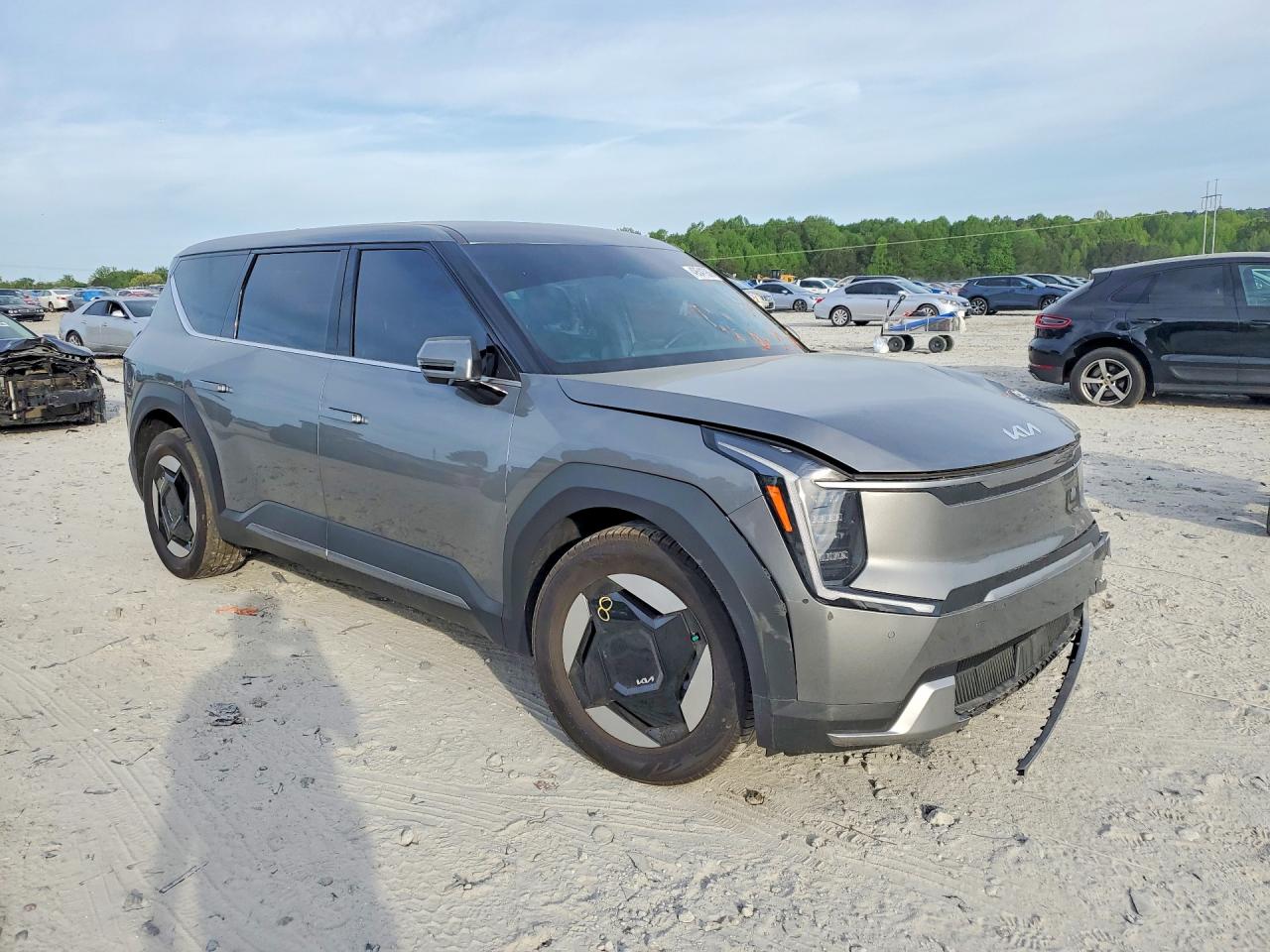 2024 KIA EV9 LIGHT photo 10