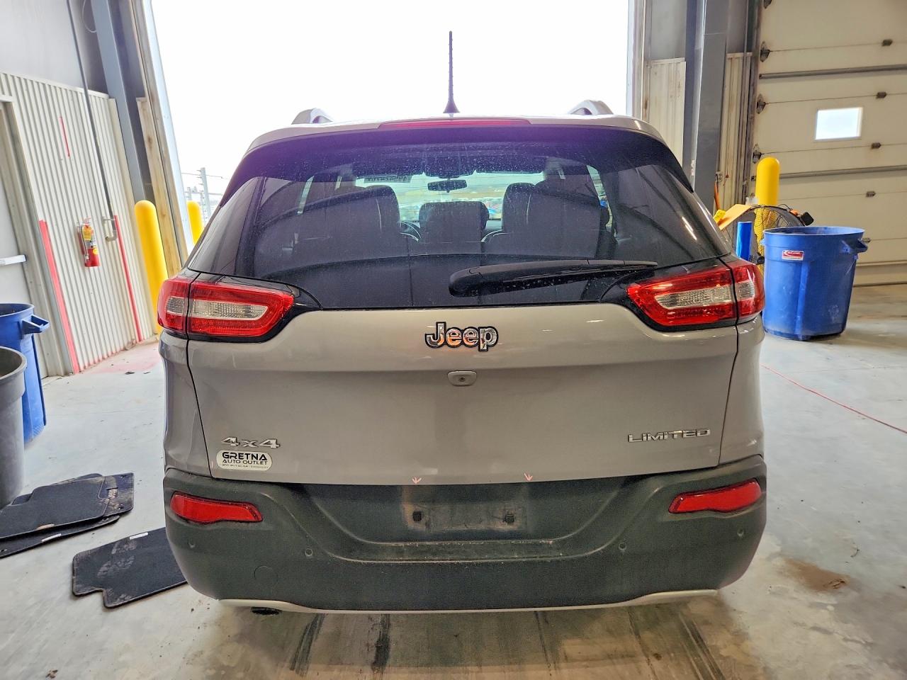 2018 JEEP CHEROKEE LIMITED photo 16