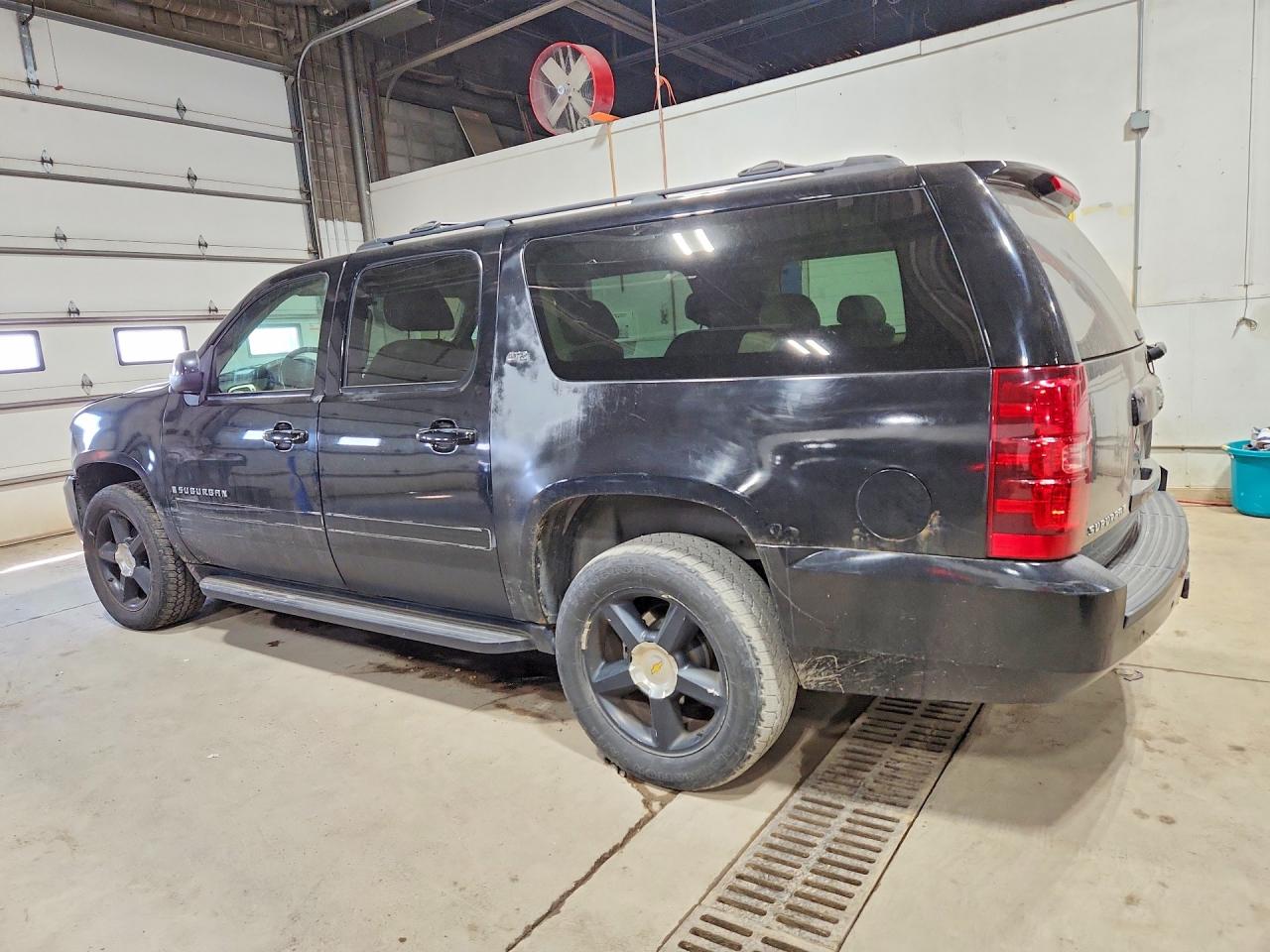 2007 CHEVROLET SUBURBAN K1500 photo 2