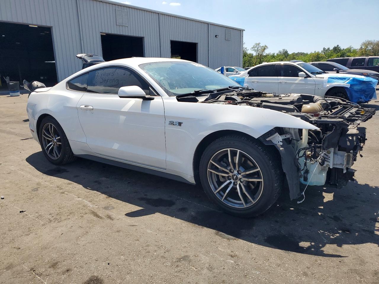 2017 FORD MUSTANG photo 10