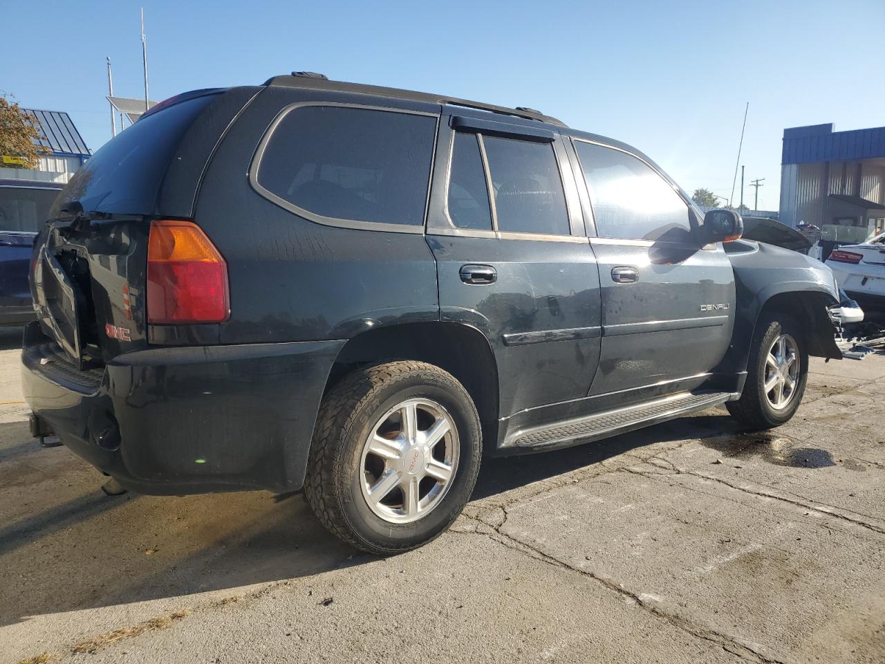 2005 GMC ENVOY DENALI photo 3