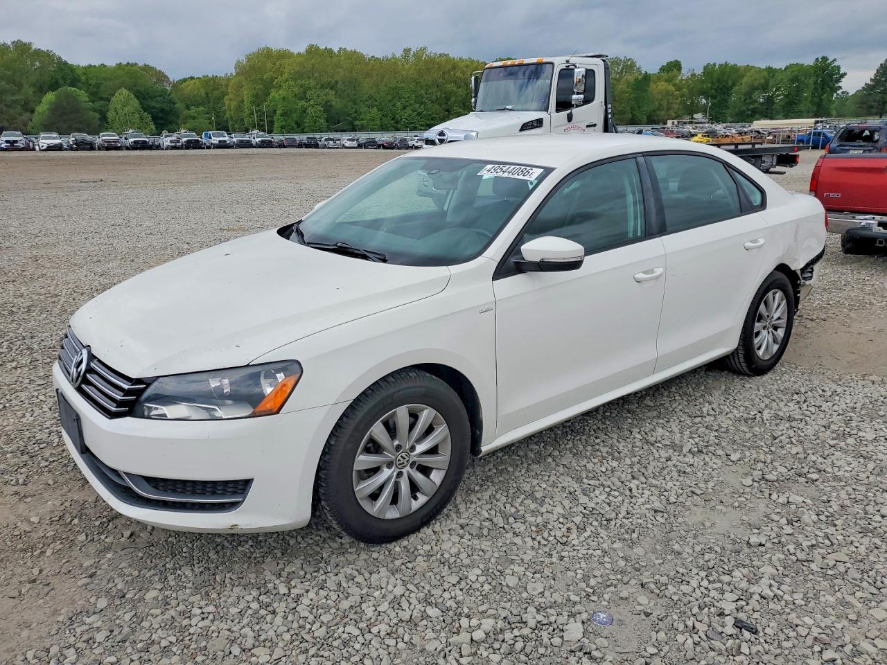2015 VOLKSWAGEN PASSAT