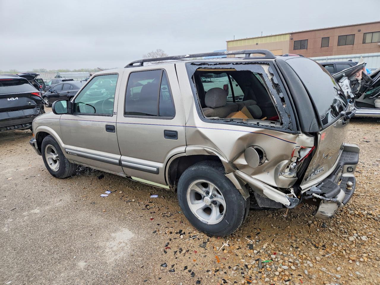 2000 CHEVROLET BLAZER photo 3