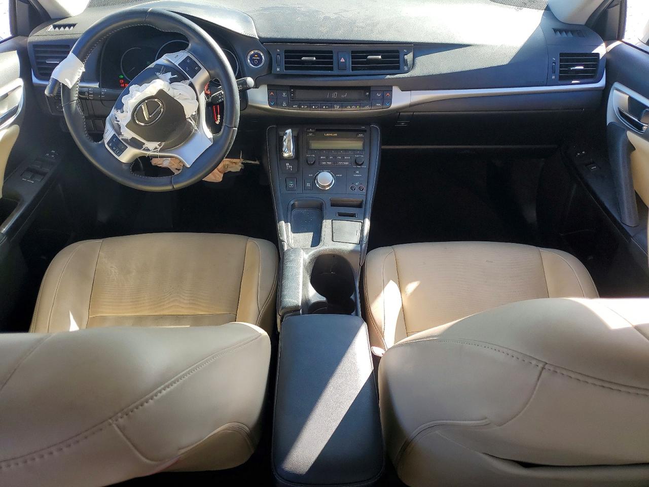 2013 LEXUS CT 200 photo 15