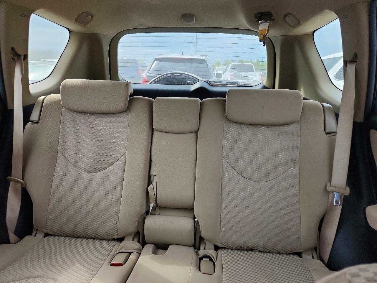 2011 TOYOTA RAV4 BASE photo 28
