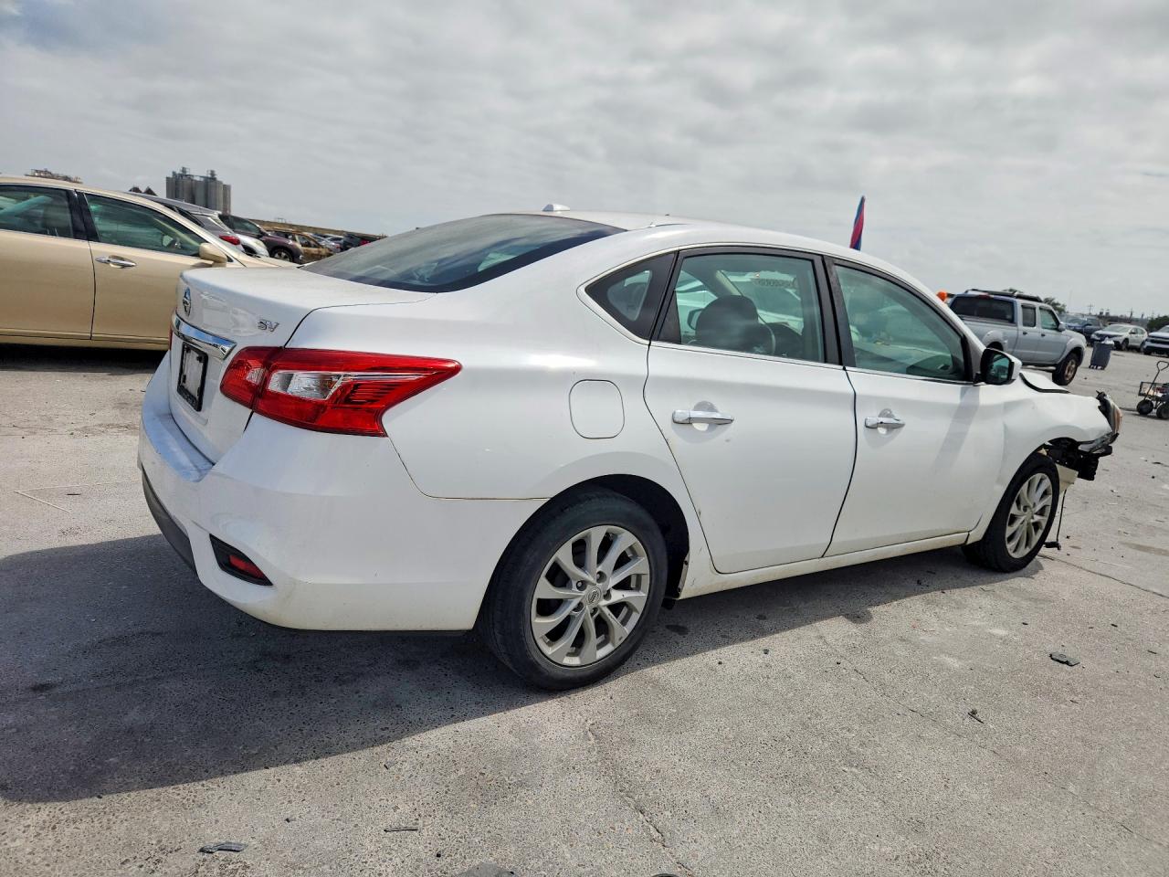 2019 NISSAN SENTRA SV photo 5