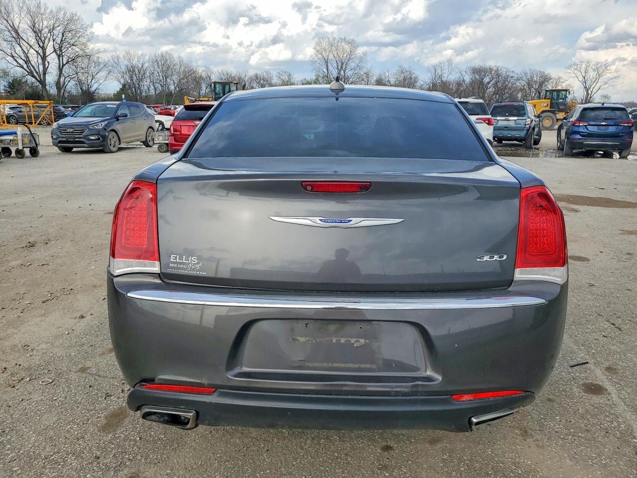 2019 CHRYSLER 300 LIMITED photo 16