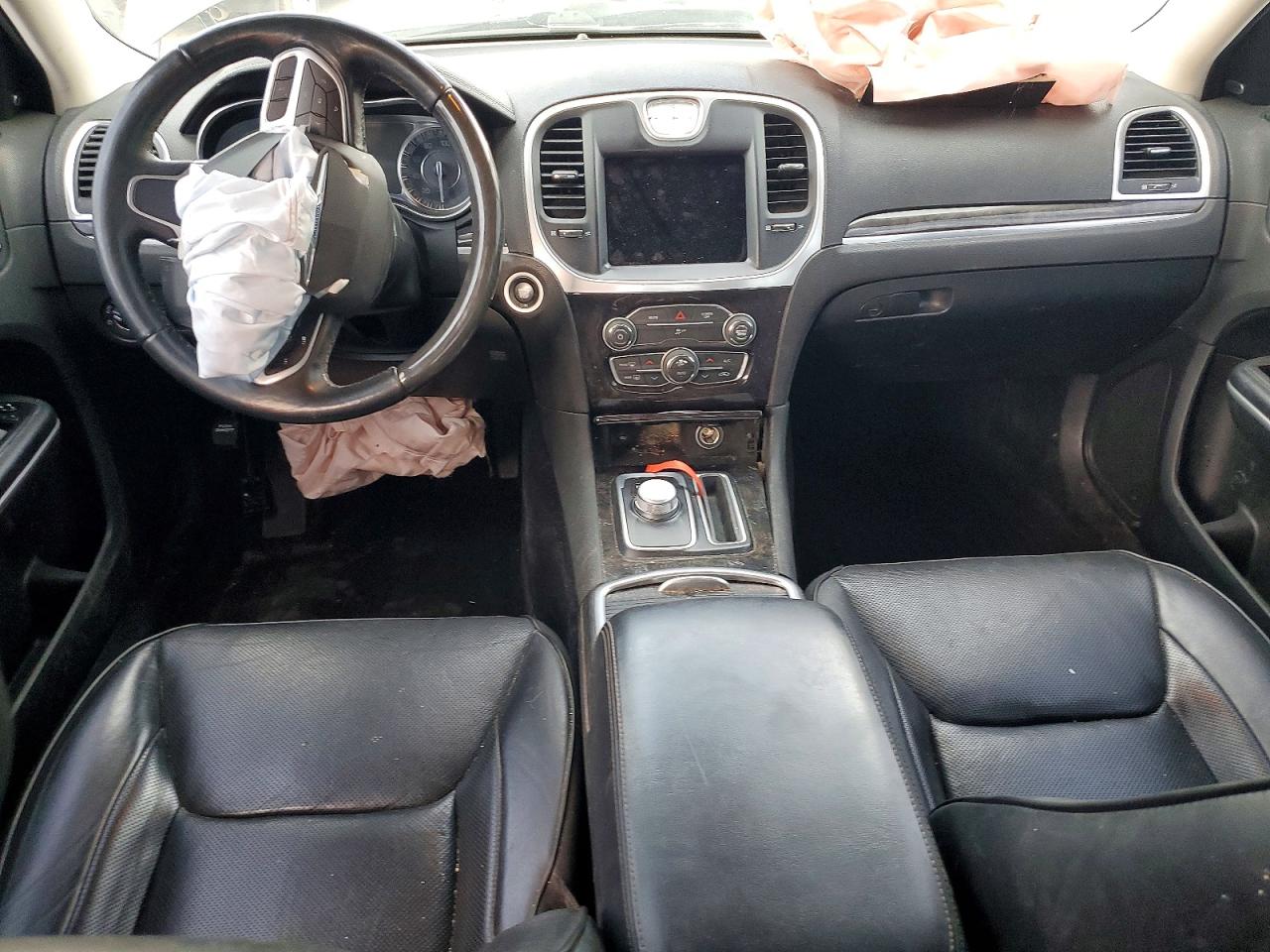 2019 CHRYSLER 300 LIMITED photo 22
