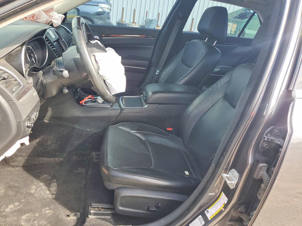2019 CHRYSLER 300 LIMITED photo 19