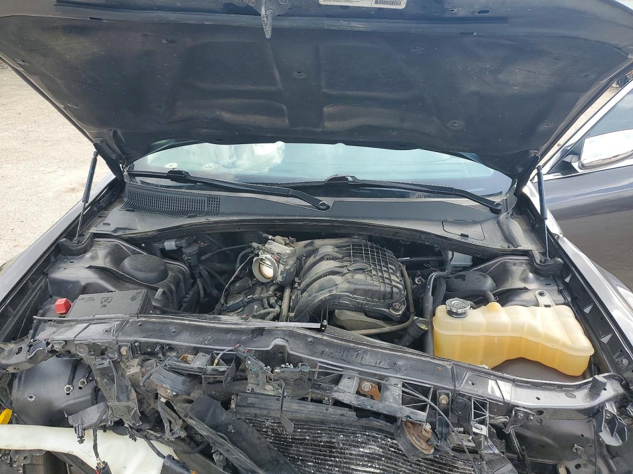 2019 CHRYSLER 300 LIMITED photo 31