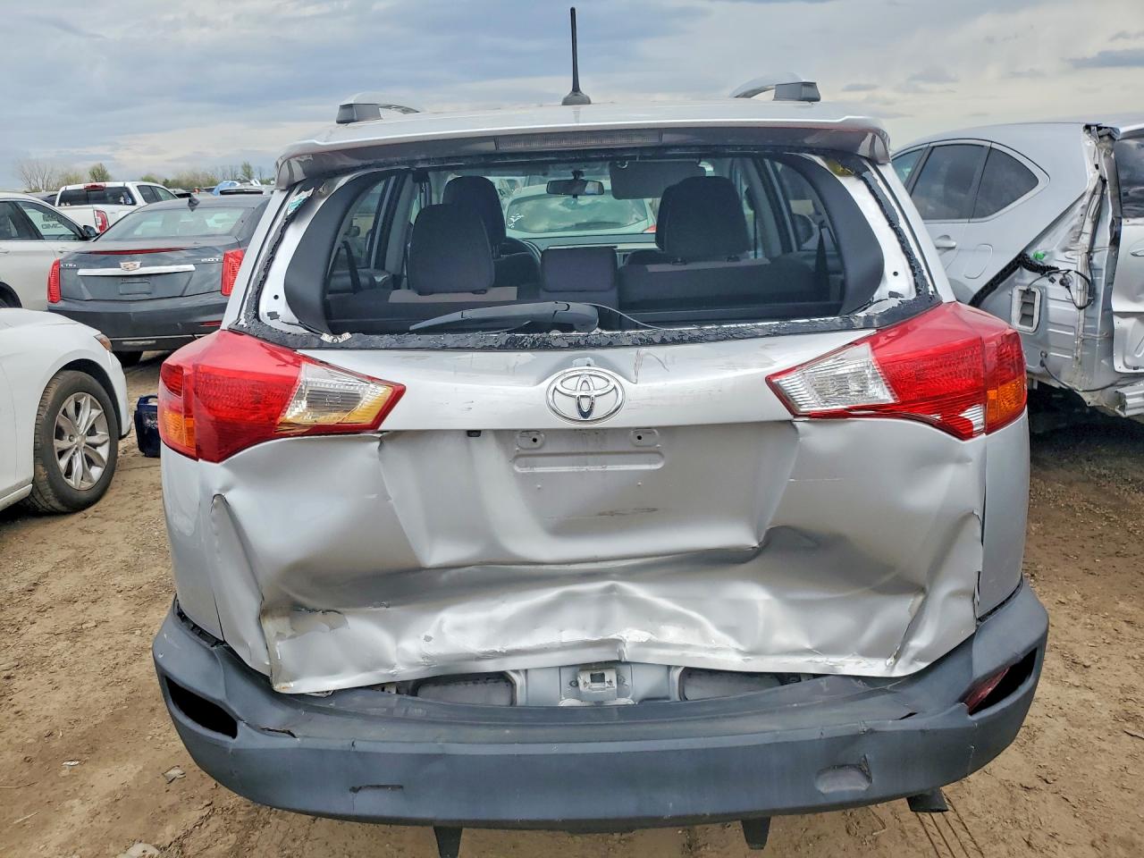 2014 TOYOTA RAV4 XLE photo 16