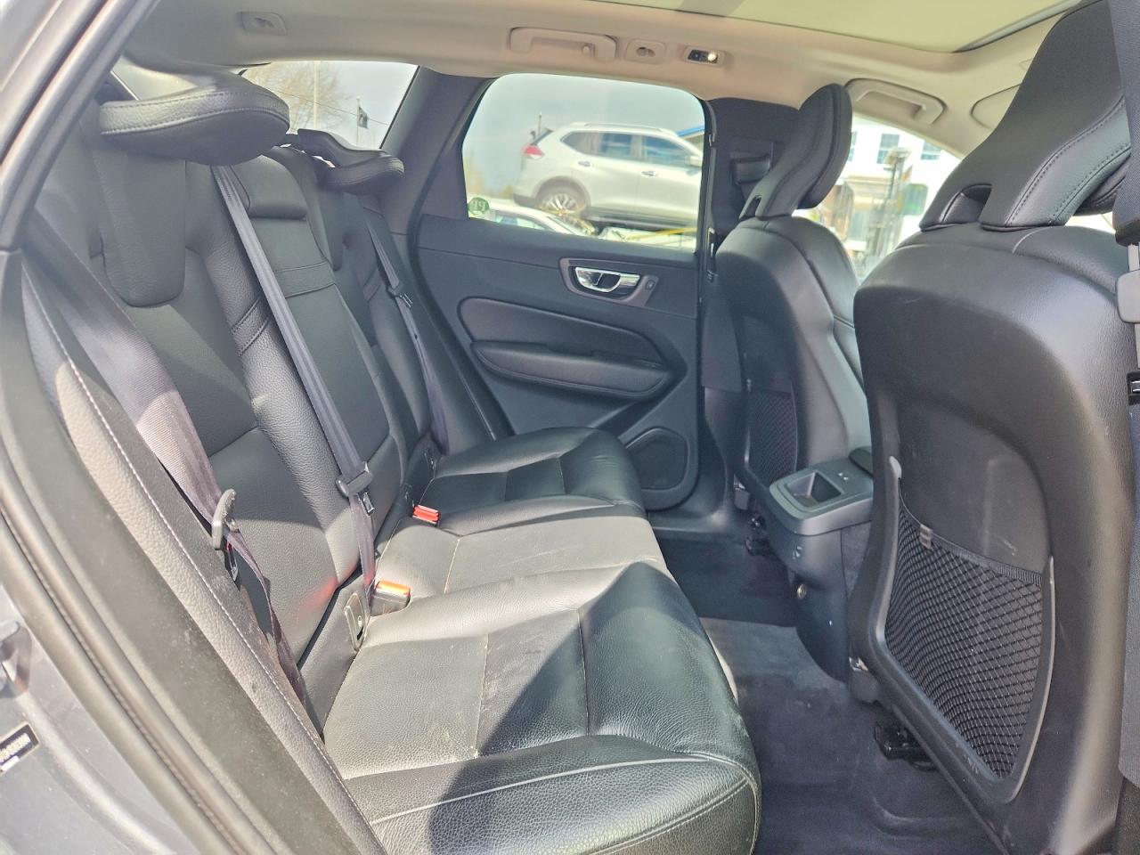 2019 VOLVO XC60 T6 MOMENTUM photo 21