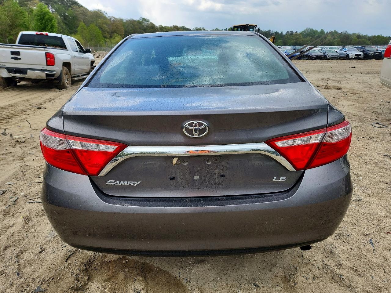 2016 TOYOTA CAMRY LE photo 11