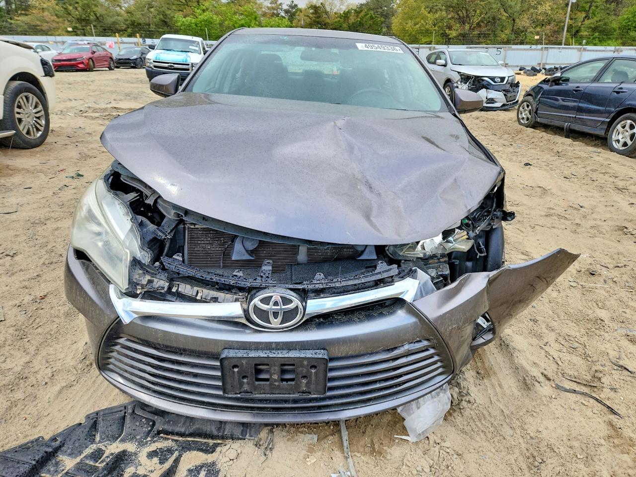 2016 TOYOTA CAMRY LE photo 9