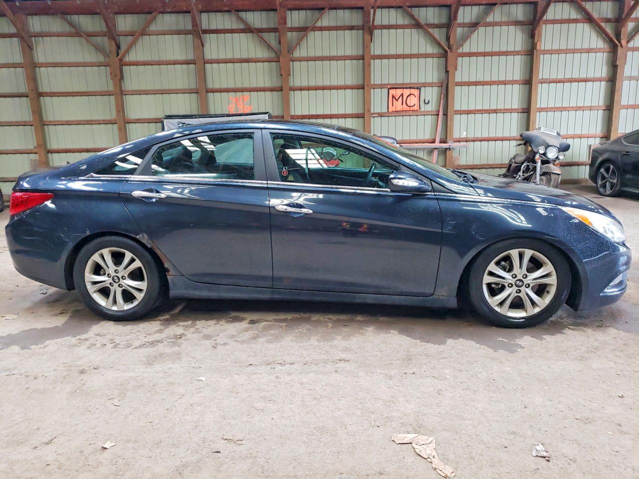 2013 HYUNDAI SONATA SE photo 10