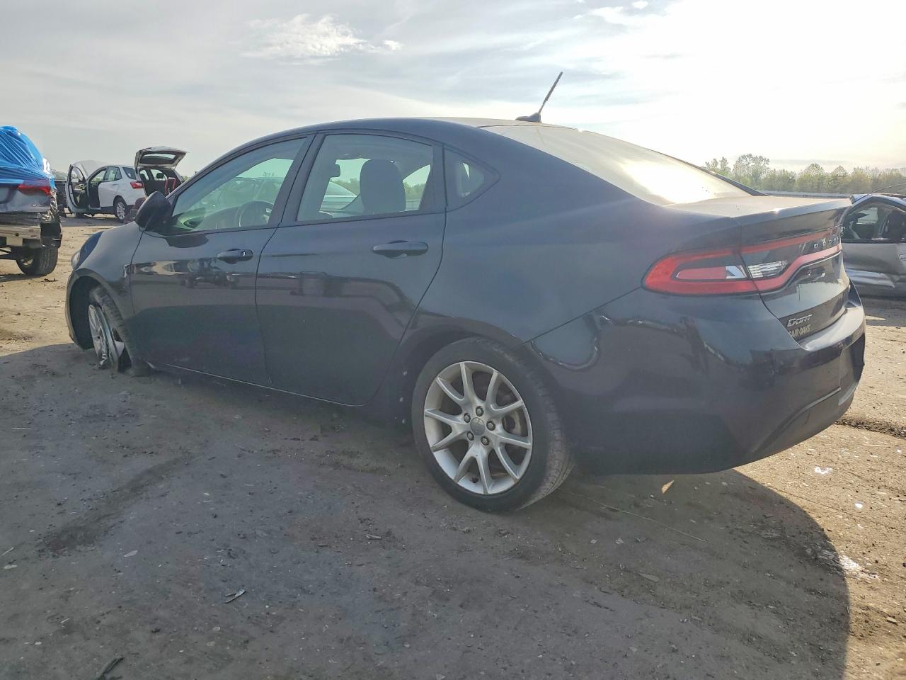 2013 DODGE DART SXT photo 4