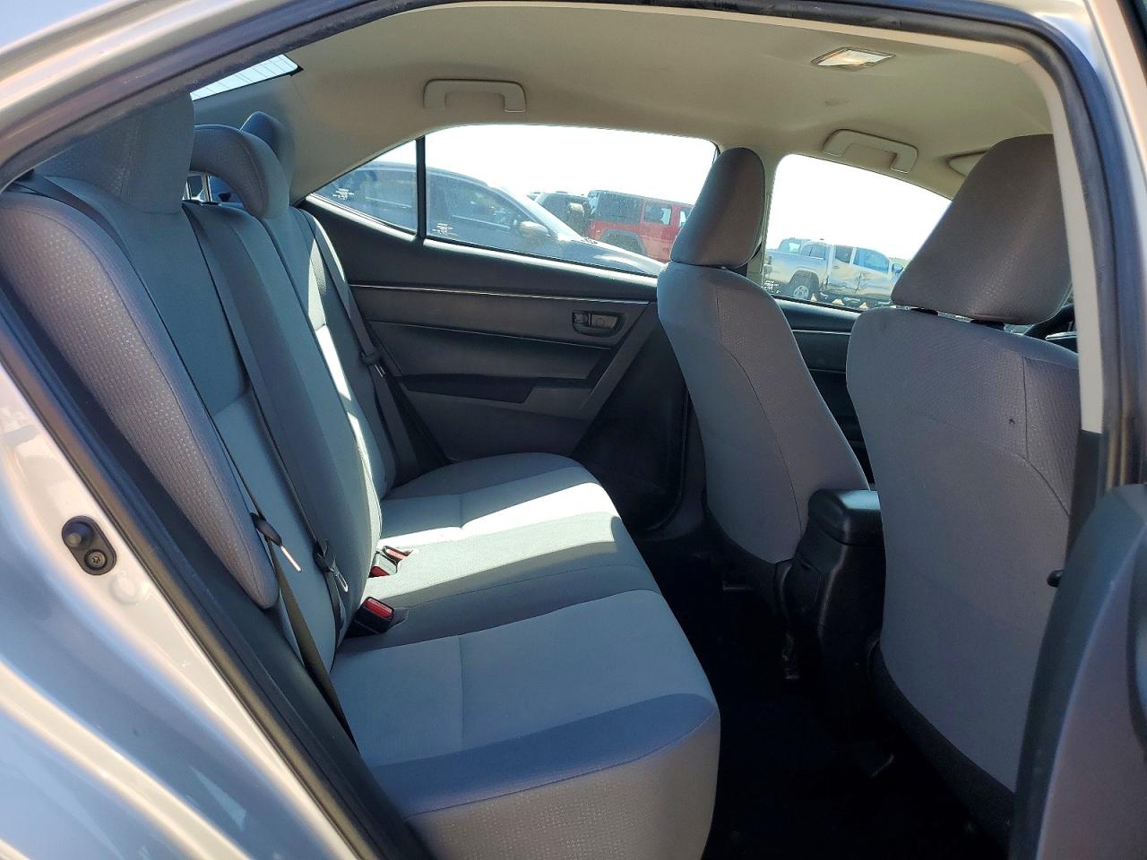 2016 TOYOTA COROLLA L photo 10