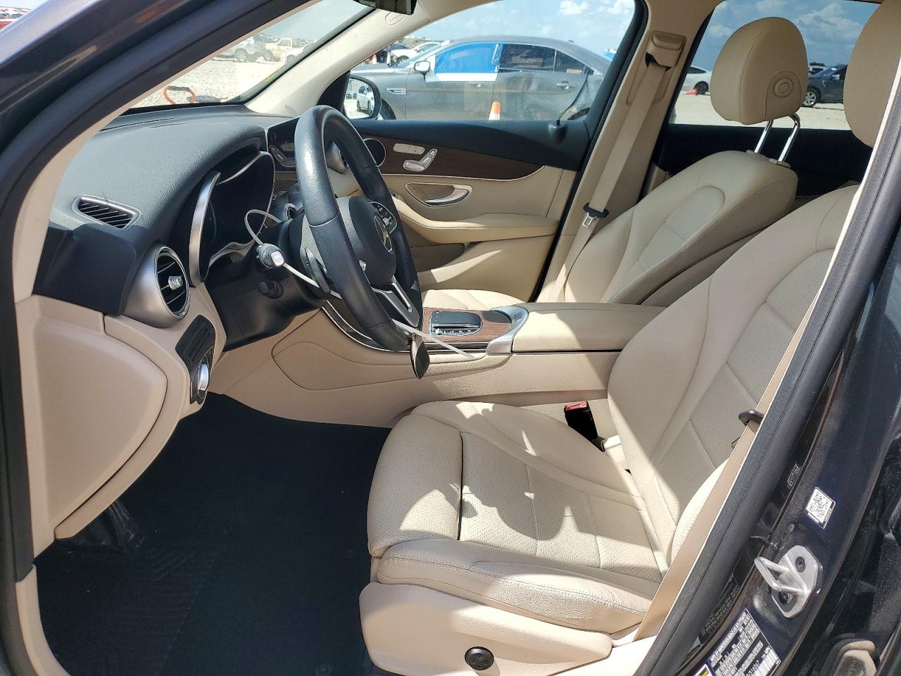2021 MERCEDES-BENZ GLC 300 photo 19